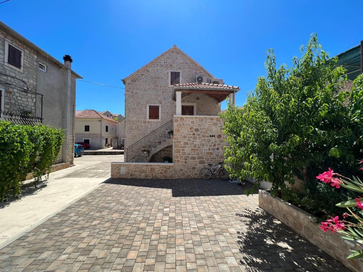 Villa House Morko à Vrboska Extérieur photo