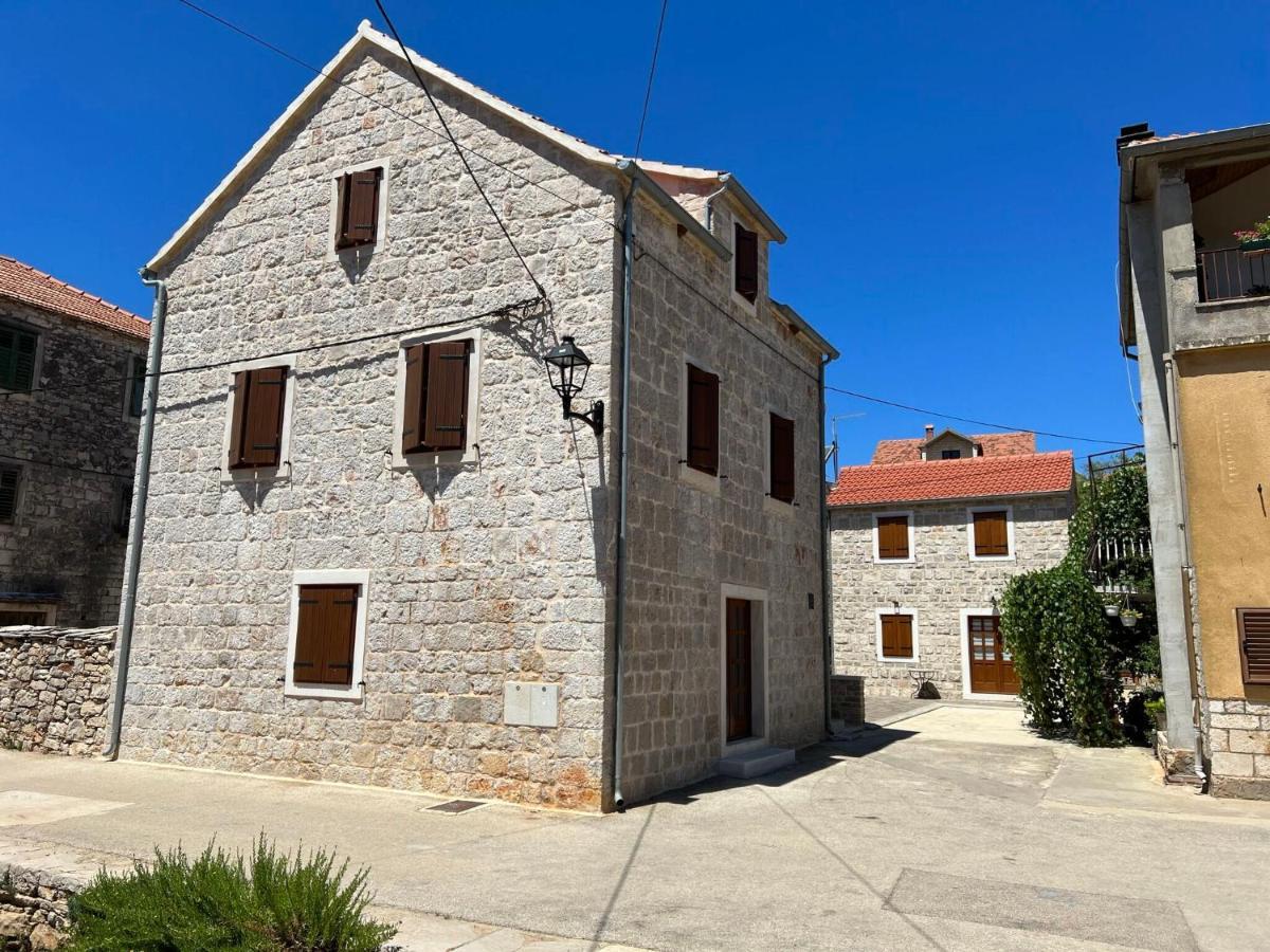 Villa House Morko à Vrboska Extérieur photo