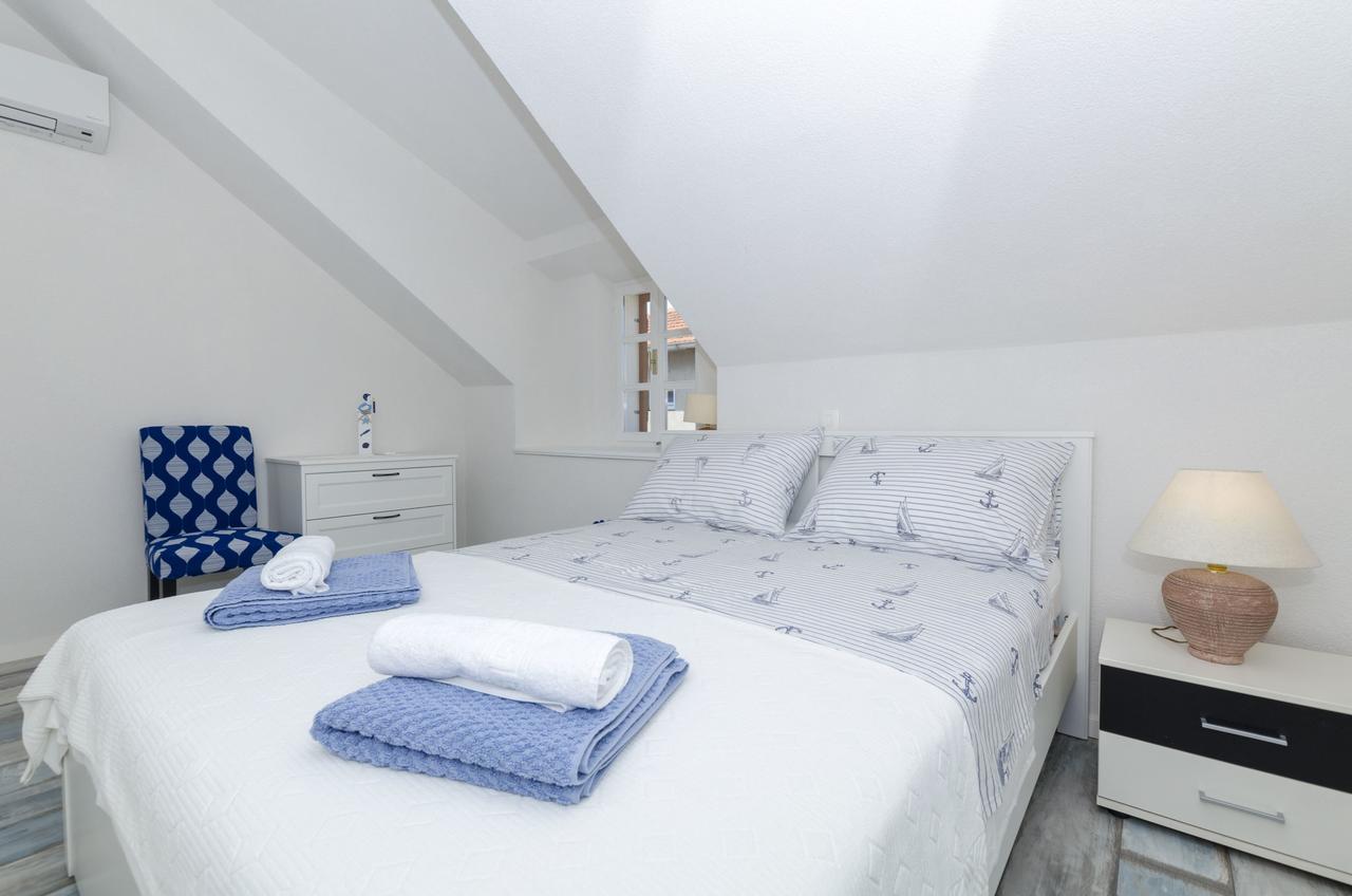 Villa House Morko à Vrboska Extérieur photo