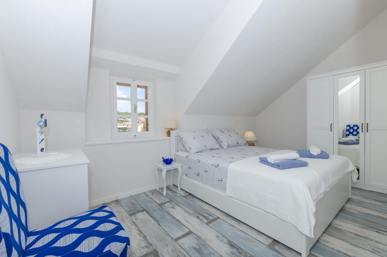 Villa House Morko à Vrboska Extérieur photo