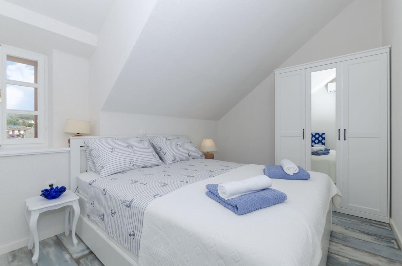 Villa House Morko à Vrboska Extérieur photo
