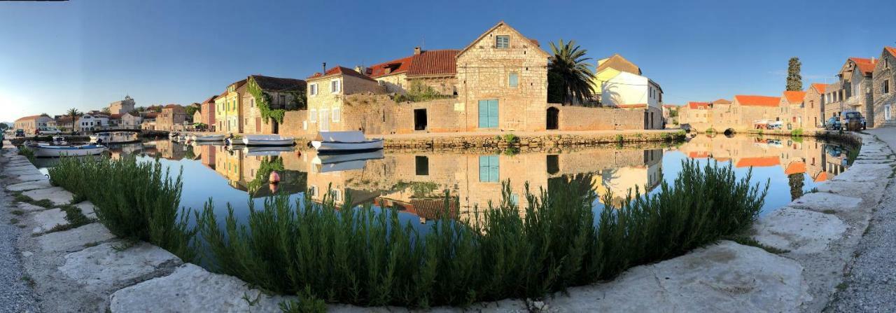 Villa House Morko à Vrboska Extérieur photo